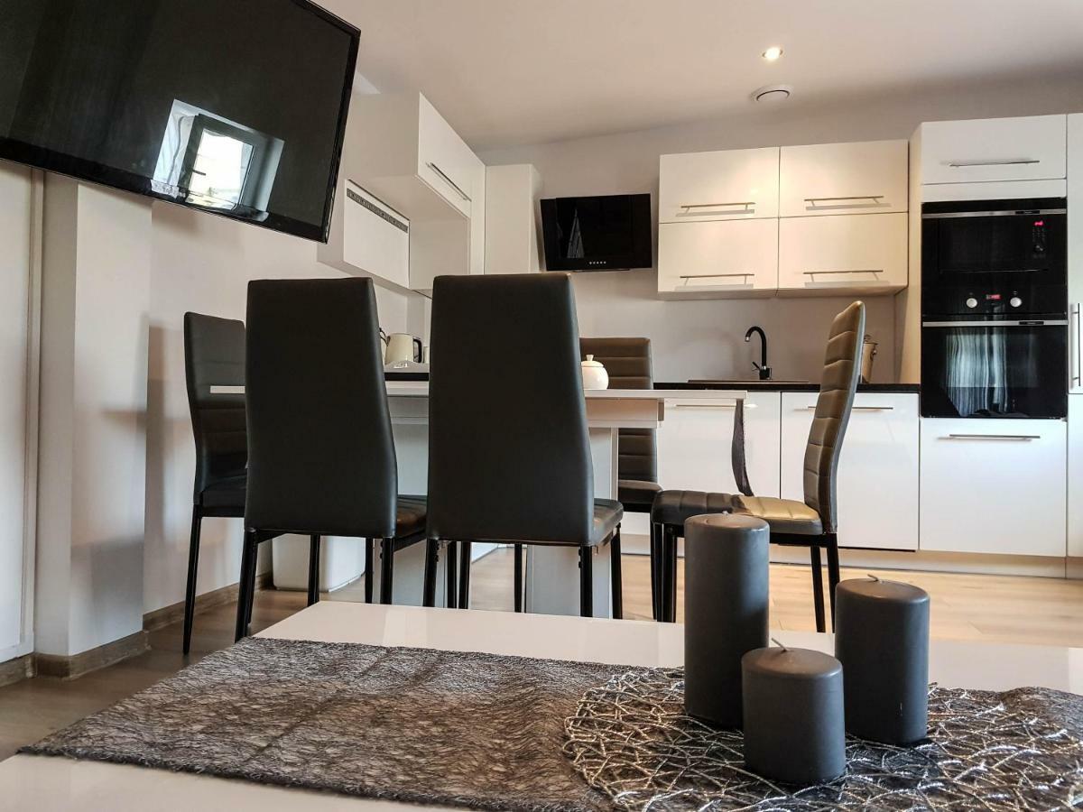 Luksusowe Apartamenty W Centrum Szczecina Buitenkant foto